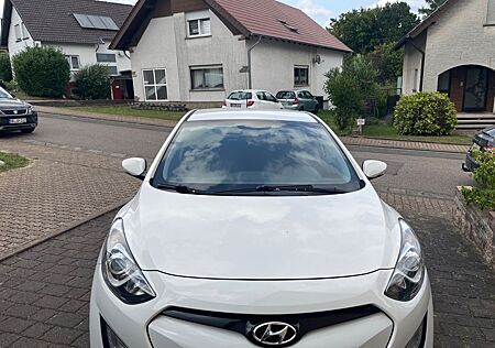 Hyundai i30 1.6 CRDi 81kW FIFA World Cup EDITION Gol...