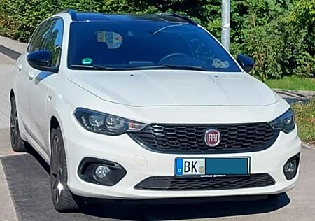 Fiat Tipo 1.4 T-Jet S-DESIGN S-DESIGN
