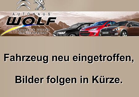 Peugeot 2008 Active Pack PureTech 100 PDC SHZ KAMERA LED