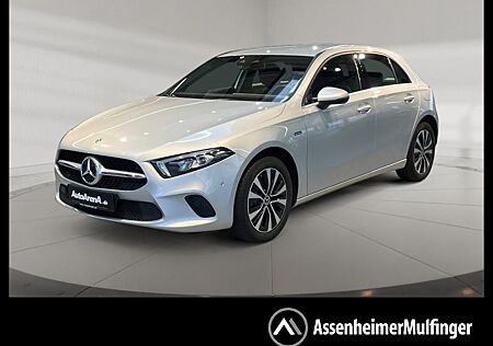 Mercedes-Benz A 250 e Style +MBUX+Wide+Navi+PDC+LED+SpurH+AUT