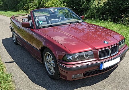 BMW 320 Cabrio 6 Zyl. 1 Jahr TÜV