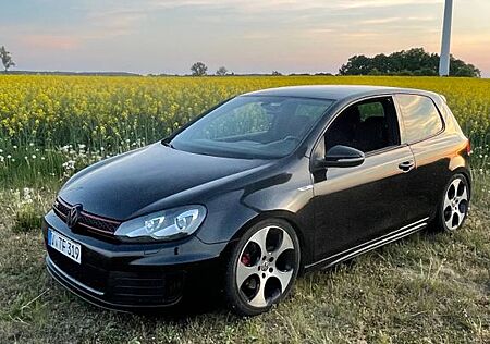 VW Golf Volkswagen 2.0 TSI GTI GTI