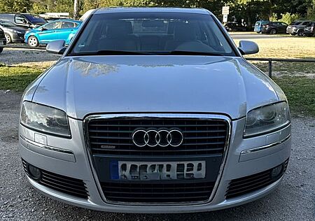 Audi A8 4.2 FSI tiptronic quattro