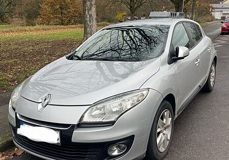 Renault Megane Dynamique dCi 110 EDC Eco2 Dynamique