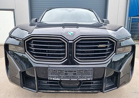 BMW XM 50e 21CS | B&W | AHK | 23" S & 21" W |