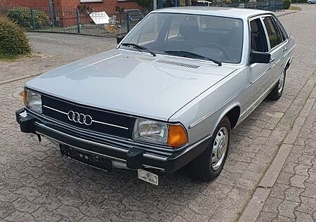 Audi 100 C2 Typ 43 Oldtimerzulassung