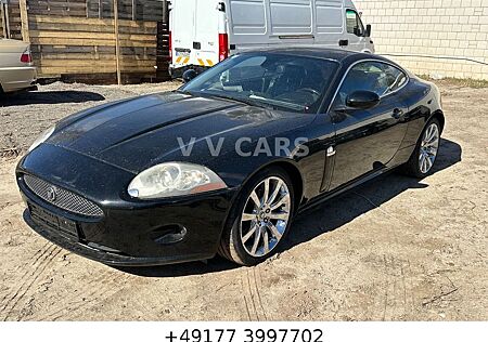 Jaguar XK 4.2L V8 Coupé Leder Navi
