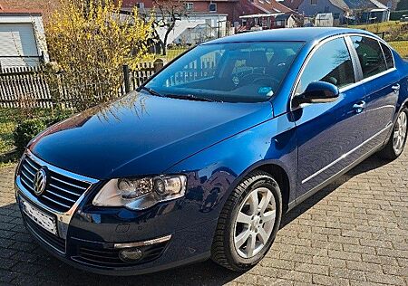 VW Passat Volkswagen 2.0 TDI 103kW Highline Automatik DSG