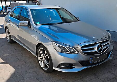 Mercedes-Benz E 220 BlueTEC BE Edition AVANTG. Autom. Edit...