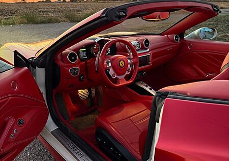 Ferrari California 3.9 V8 T 4-Sitzer -