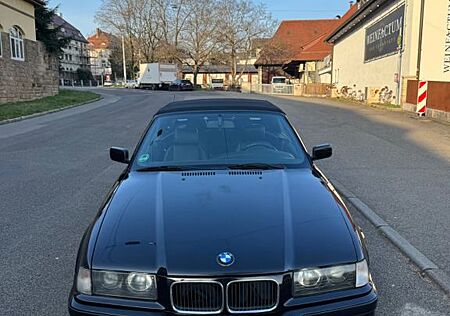 BMW 328i Cabrio Automatik