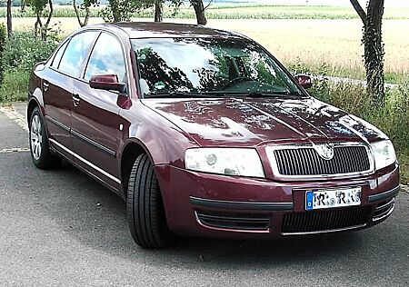 Skoda Superb 2.8 V6 Automatik