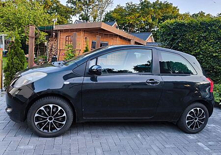 Toyota Yaris 1,0-l-VVT-i -