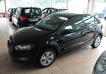 VW Polo Volkswagen V Life