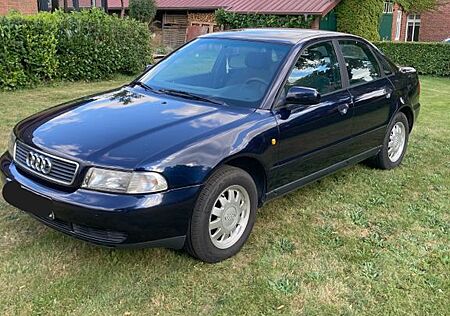 Audi A4 1.8 -