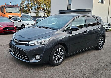 Toyota Verso 2,0 D-4D Life Kamera AHK Klimaaut.