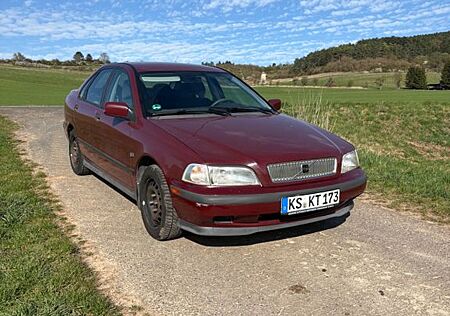 Volvo S40 1.8 -