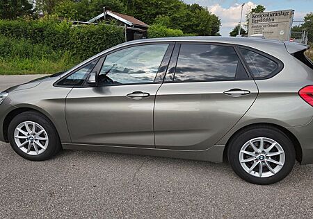 BMW 218i 218 Active Tourer Advantage, Navi, AHK, Alu