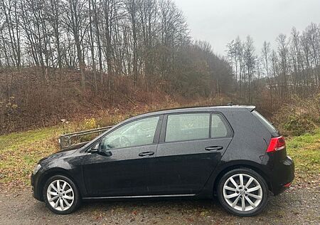 VW Golf Volkswagen VII Lim. Highline 2.0 TDI,DSG,Webasto Euro6