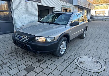 Volvo XC 70 XC70 D5 AWD Tempo./Klima/Automatik/