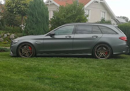 Mercedes-Benz C 63 AMG Mercedes-AMG C 63 T S Mercedes-AMG S