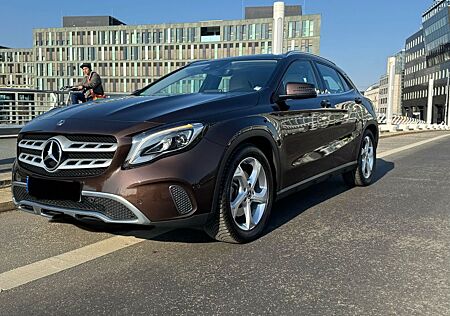 Mercedes-Benz GLA 250 Urban