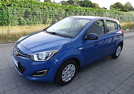 Hyundai i20 1.4 / 2-Hand / Automatik