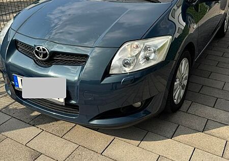 Toyota Auris 1.6 VVT-i Executive Executive