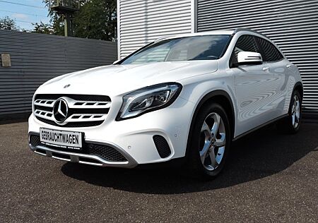 Mercedes-Benz GLA 180 URBAN 7G-DCT Standhzg COMAND