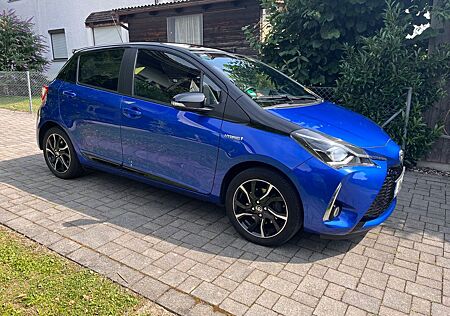 Toyota Yaris Hybrid CVT Style Selection Metallic Blau