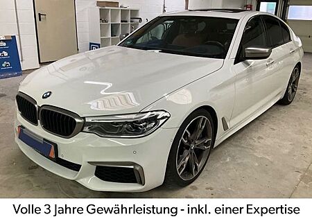 BMW M550i 4x4 SCH.DACH-KAMERA-HEAD UP-2HAND-SHZ-H&K-