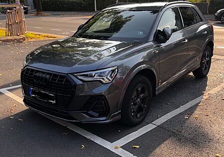 Audi Q3 45 TFSI e S tronic S line | Plug-in-Hybrid |