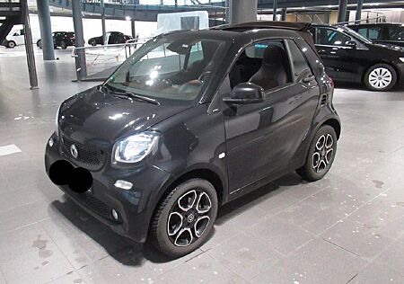 Smart ForTwo cabrio 60kW EQ Winterpaket 22kW Lader
