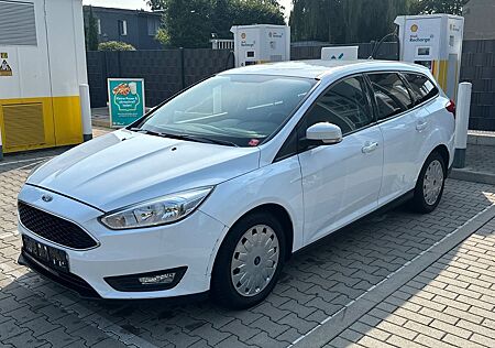 Ford Focus 1,5 TDCi 77kW ECOnetic 88g Business Tu...