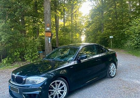 BMW 125i M-Paket, Navi, Sportsitze Memory Funktion