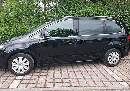 VW Sharan Volkswagen 2.0 TDI SCR 135kW DSG Highline 7 Sitzer