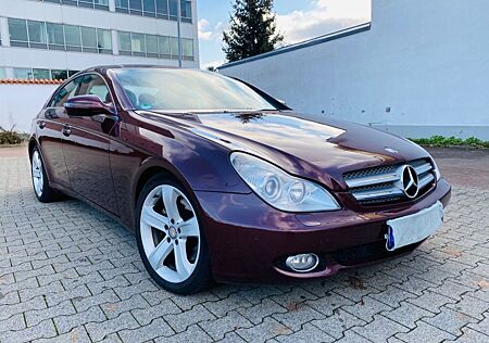 Mercedes-Benz CLS 350 CGI Aut LEDER|iLS|NAV|SHZ|F1|PDC|STH|TÜV