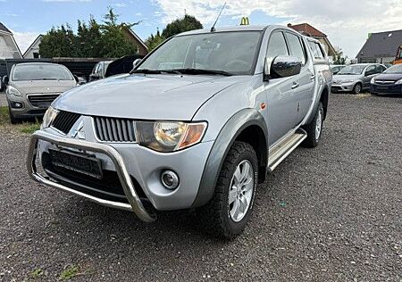 Mitsubishi L200 Invite Doppelkabine 4WD