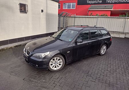 BMW 523i Leder AHK Schibdach Sport TÜV+INSP NEU