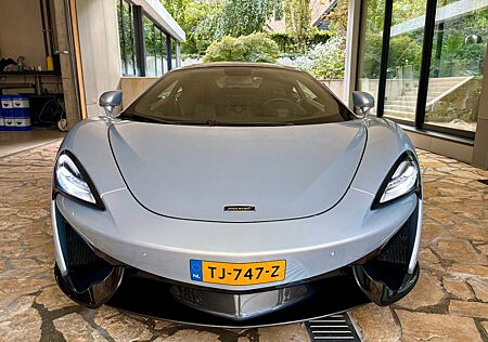 McLaren 570GT