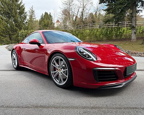 Porsche 911 Carrera 4 S