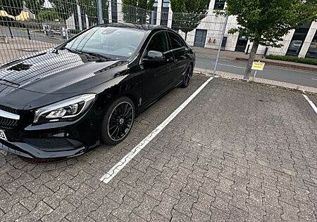 Mercedes-Benz CLA 200 AMG Line AMG Line