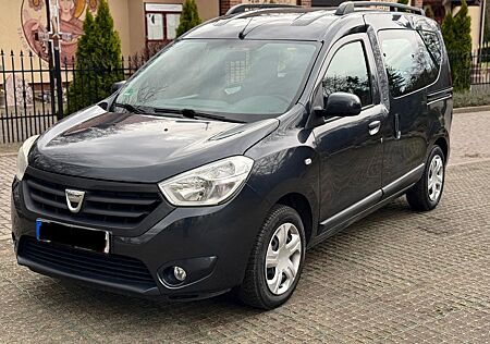 Dacia Dokker Laureate