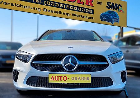 Mercedes-Benz A 180 A Edition 19.Automatic.Kamera.Navi.