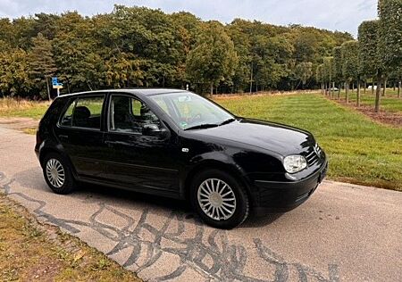 VW Golf Volkswagen 1.6 Basis