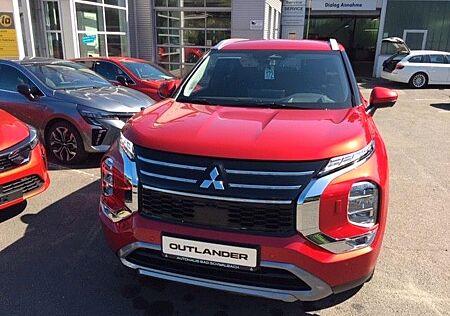 Mitsubishi Plug in Hybrid Outlander Outlande Plug-in Hybrid Intro Edition 2025