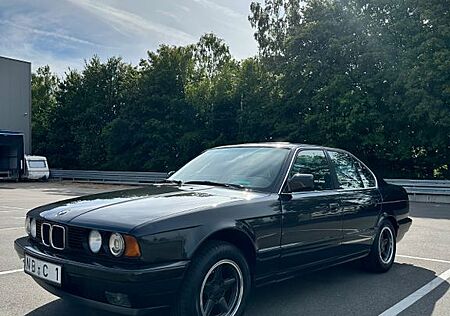 BMW 525i ,1. Hand,AC Schnitzer,Sammlerzustand,NB C1