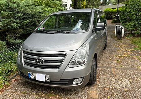 Hyundai H-1 2.5 CRDi 170 PS Automatik 8-Sitzer TÜV neu