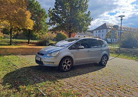 Ford S-Max 2,2 TDCi 129kW DPF Titanium S Titanium S