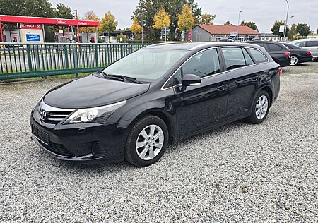 Toyota Avensis Kombi TÜV Okt./2027